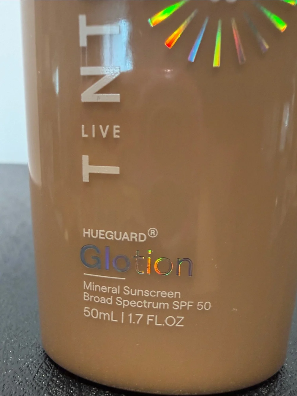 Tinted live Mineral Sunscreen SPF 50 - deep medium new